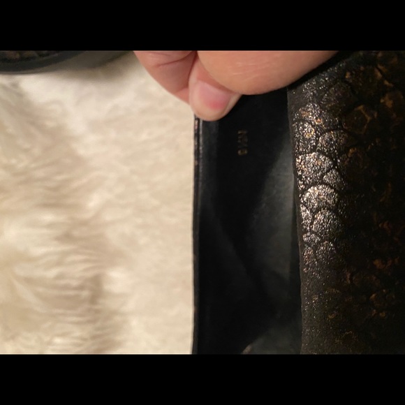 New Vaneli golden and grey reptile suede sz 9.5 - Picture 7 of 10